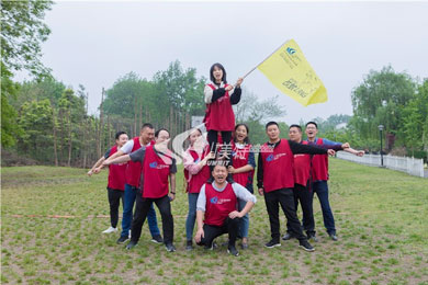 2019年 牛背山公司“學習基層黨建新理念 感悟鄉(xiāng)村振興新發(fā)展”主題黨日活動